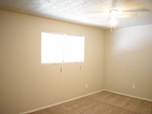 5th image of 1606 Elkhart Ave APT 29