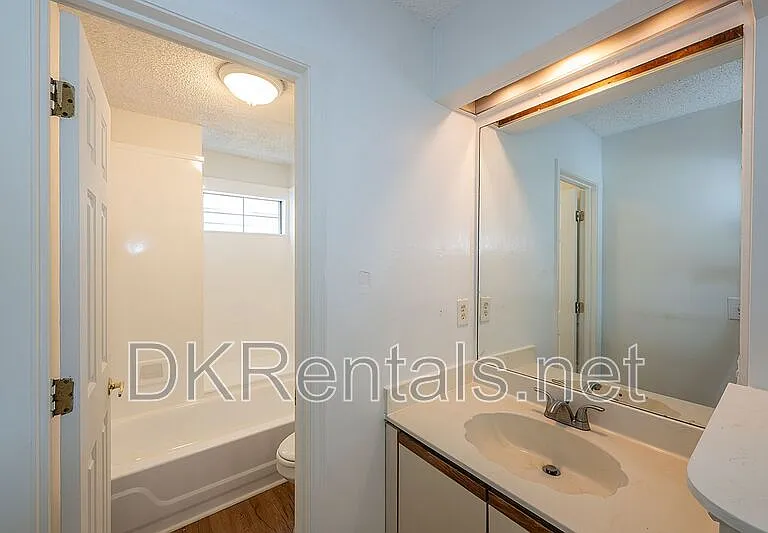 2200 Goodwood Blvd SE — Photo 18