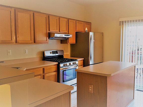 4th image of 3507 Christy Ln