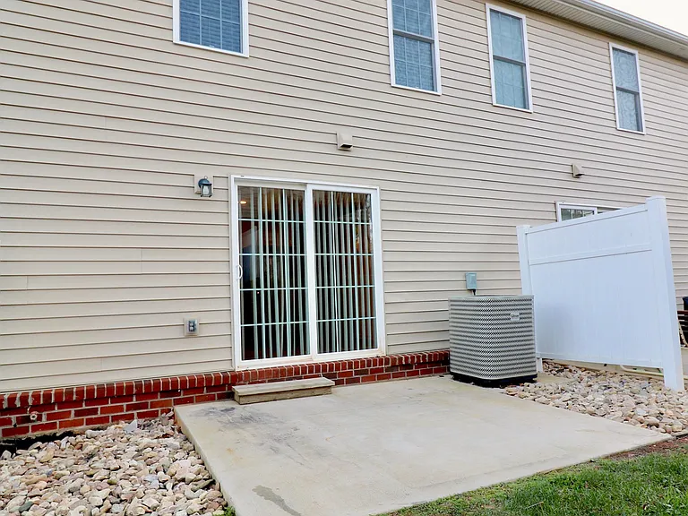 110 Aaron Pl #502 — Photo 21