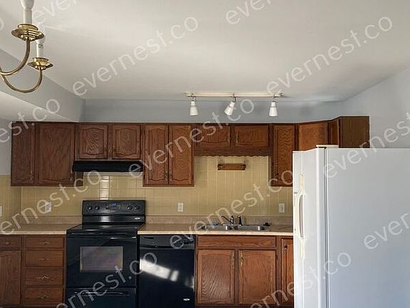 3rd image of 10510 Sunflower Ct