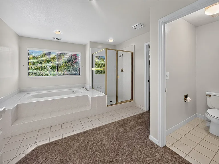 507 Woodfern Ct — Photo 39