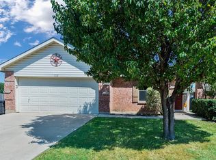 1112 Day Dream Dr, Haslet, TX 76052
