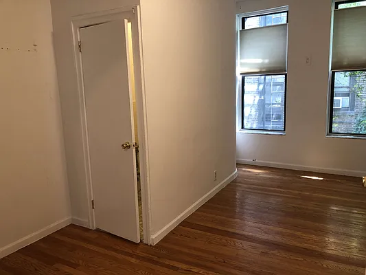 Rented by GreenVill Real Estate LLC | media 11