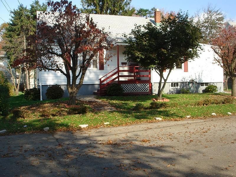 Well Maintained Cape