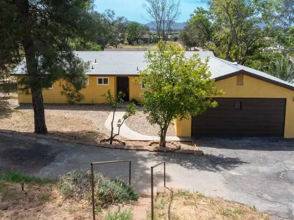 1121 11th St, Ramona, CA 92065