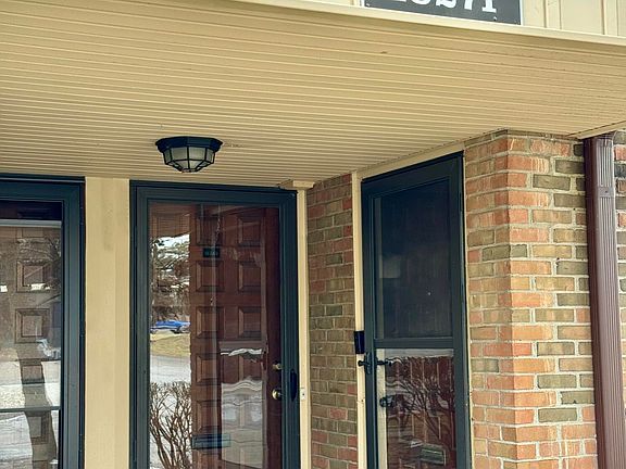 5th image of 18269 University Park Dr