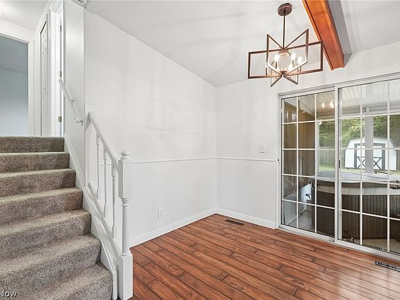 4th image of 4977 Warminster Dr