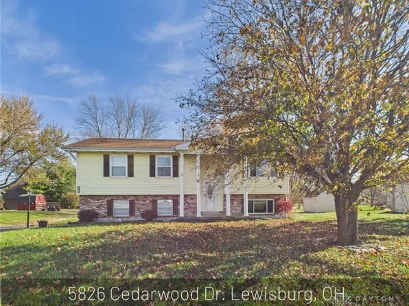 5826 Cedarwood Dr, Lewisburg, OH 45338