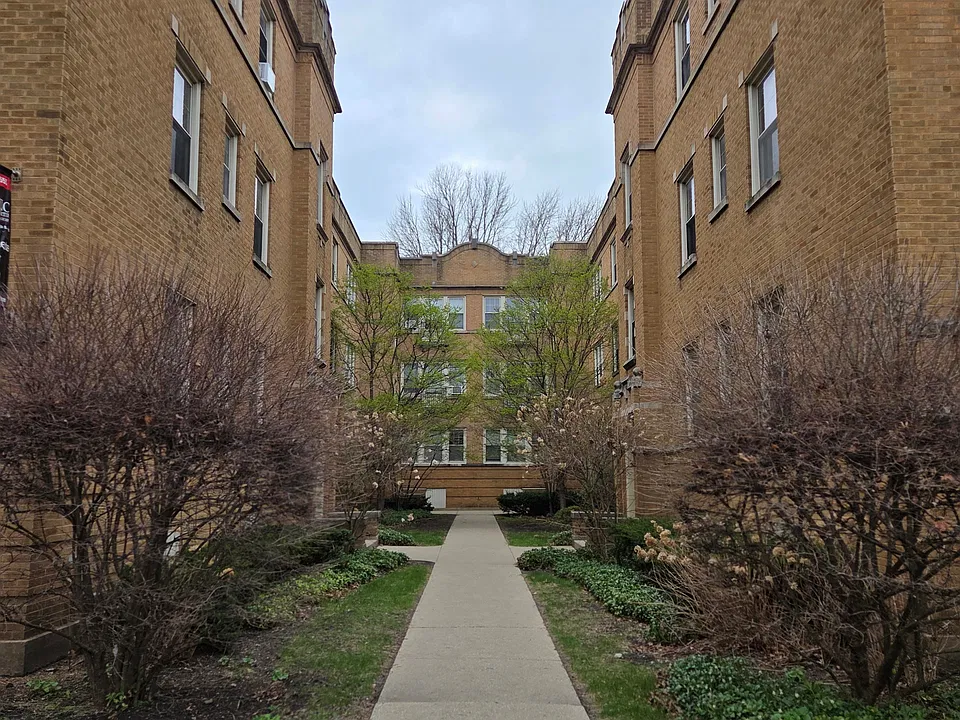 815 Seward St #1S