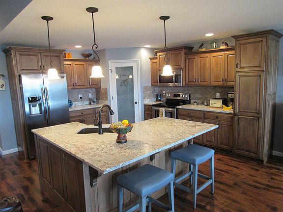 5th image of 4609 Mystic Creek Dr