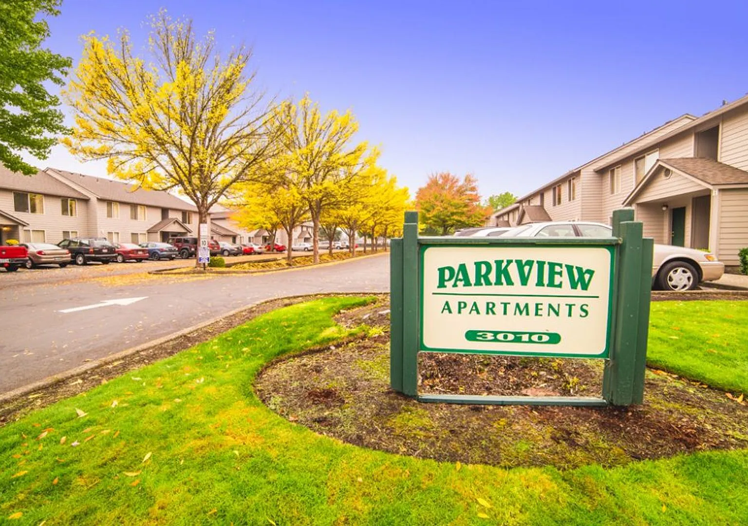 #825 Parkview Apartments — Photo 1