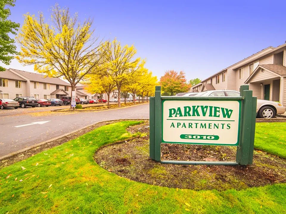 #825 Parkview Apartments