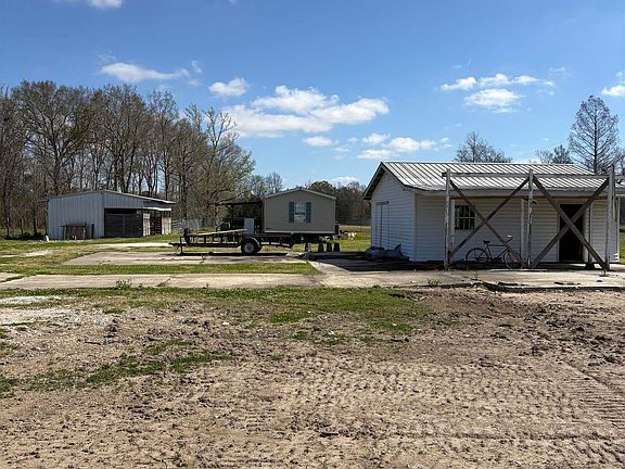 3rd image of 741 S Waterplant Rd