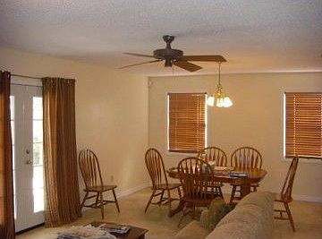 3rd image of 836 Fairfield Ave