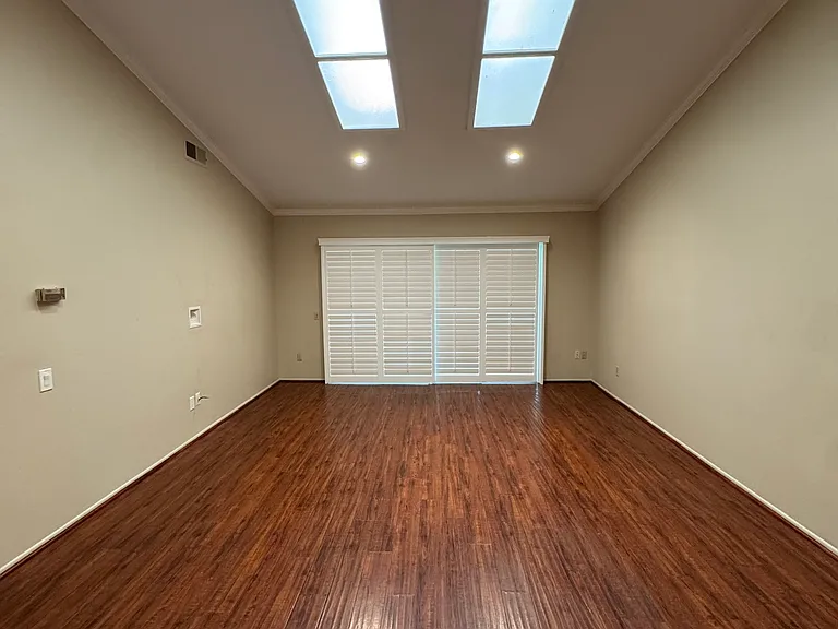 11109 Village 11 — Photo 3