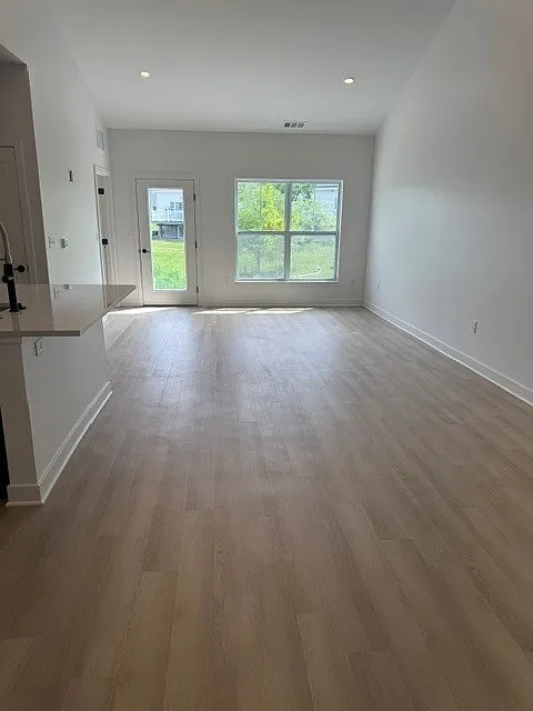 2 bed, 2.0 bath, 1165 sqft, $2,495 — Photo 3