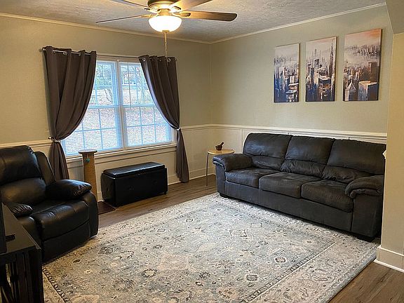 Dining Room/Den
