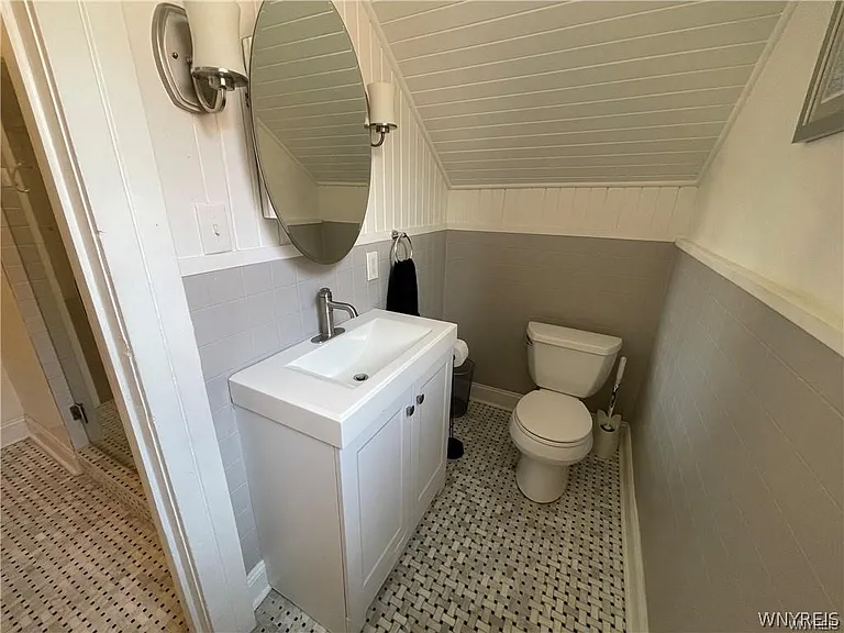 1115 Delaware Ave #1 — Photo 18