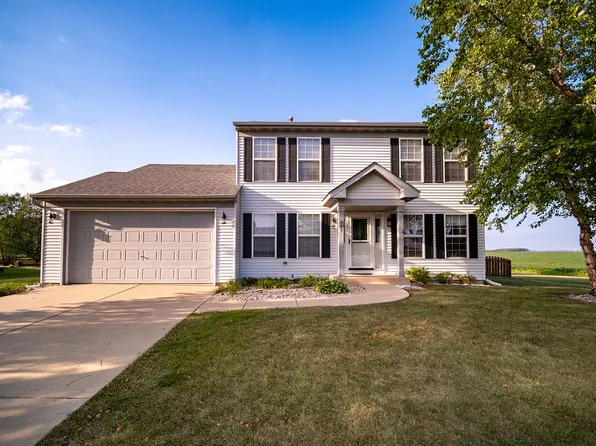 903 Autumn Ridge Rd, Sandwich, IL 60548