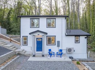 3265 31st Ave SW, Seattle, WA 98126