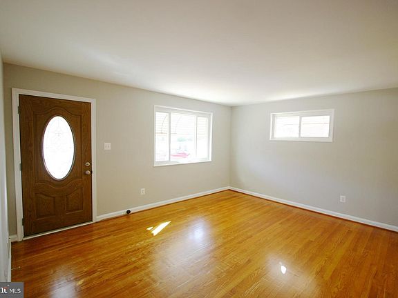 5th image of 11508 Patapsco Dr