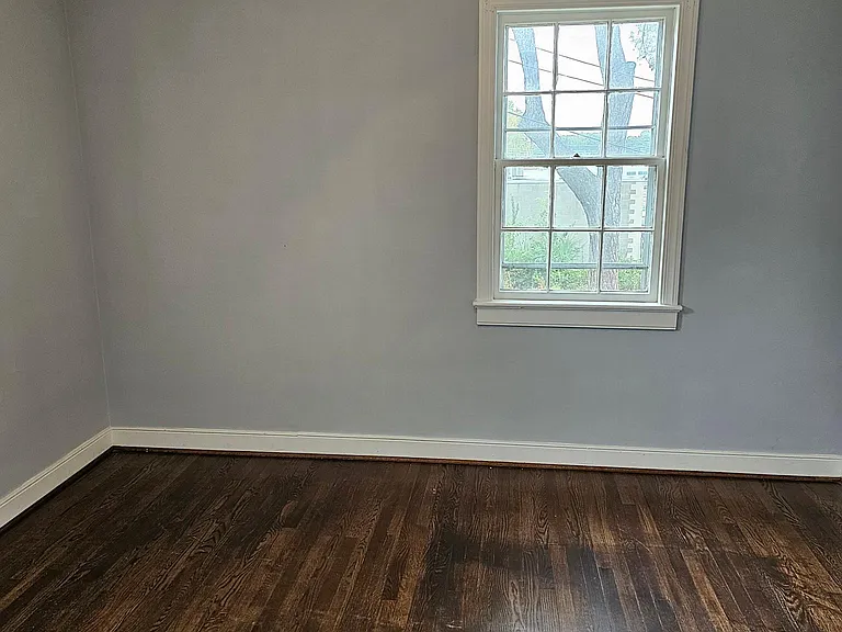 1939 Wakefield Ave #3 — Photo 2