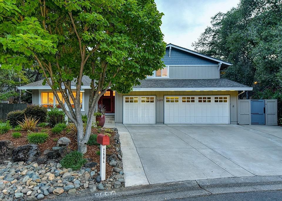 1st image of 2604 Tam O Shanter Dr