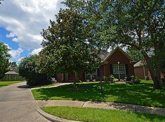 2nd image of 1318 Blackheath Ct