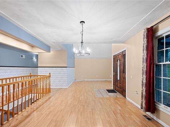 2nd image of 3054 Bedillion Rd