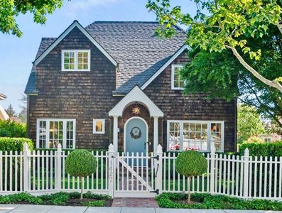 1427 Byron St, Palo Alto, CA, 94301