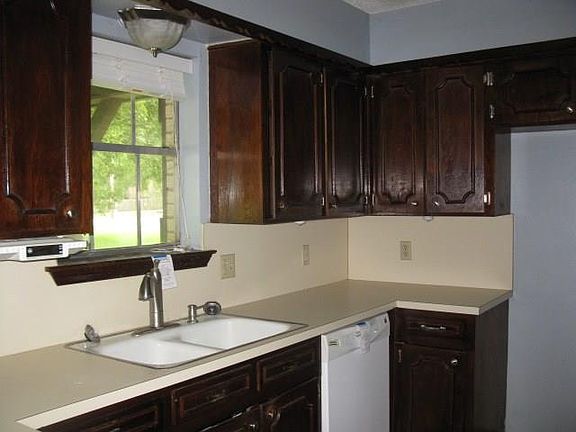 2nd image of 5653 Meadow Ln
