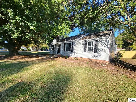 2nd image of 801 Rochelle Ave