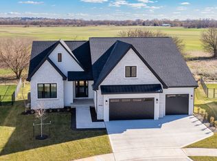 8109 Buckley St, Johnston, IA 50131