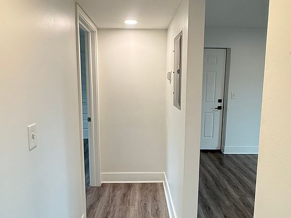 2nd image of 325 W Parkwood Dr #14