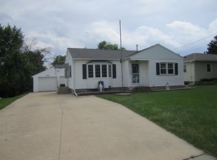 1221 Maynard Ave, Waterloo, IA 50701