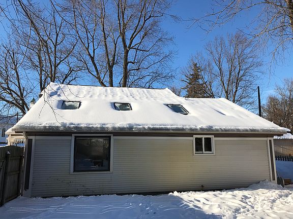 4th image of 7918 Crosshill St