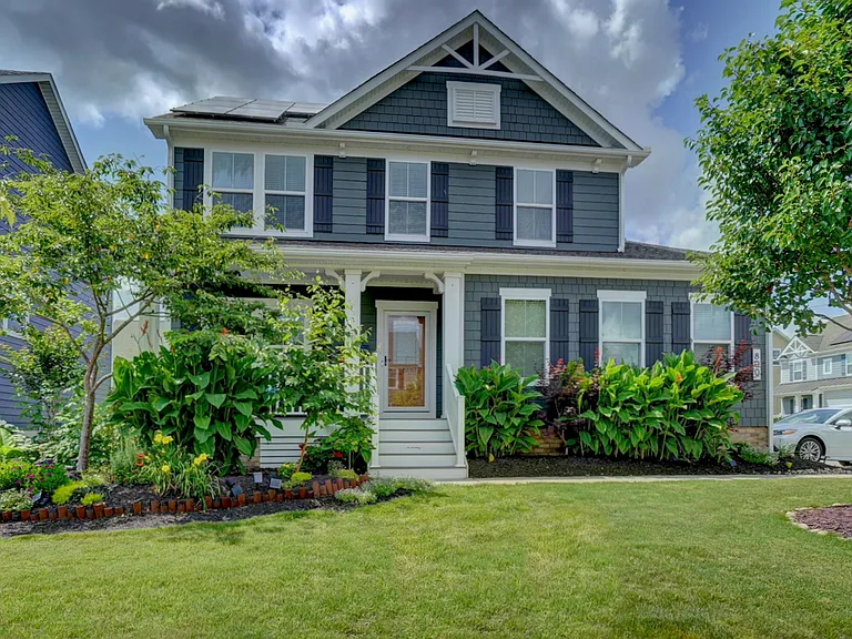 800 Corcormant Ln — Photo 1