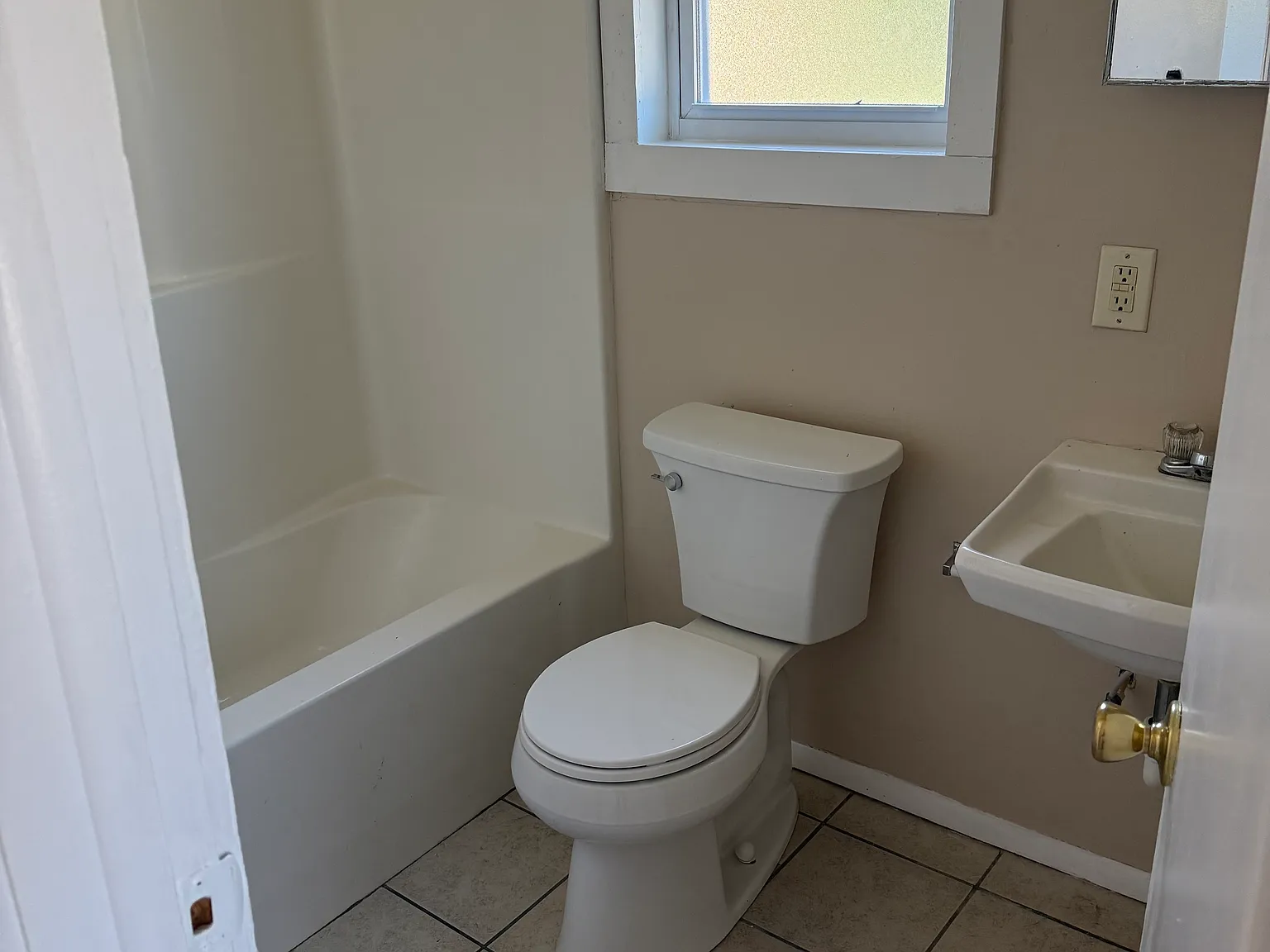 1 bed, $525 — Photo 3