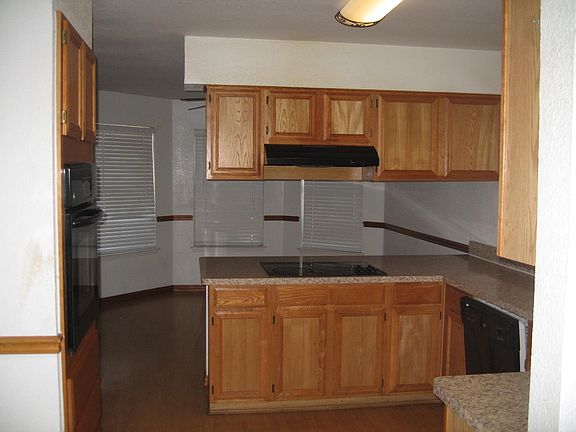 3rd image of 6401 Nellie Dr