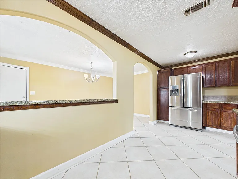 1213 W Sidnor St — Photo 30