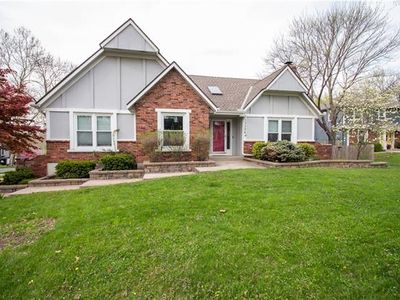 13306 W 105th St, Lenexa, KS, 66215