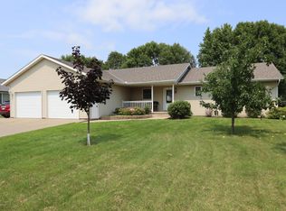 119 9th St SE, Freeport, MN 56331
