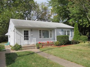 1115 46th Street Pl, Moline, IL 61265