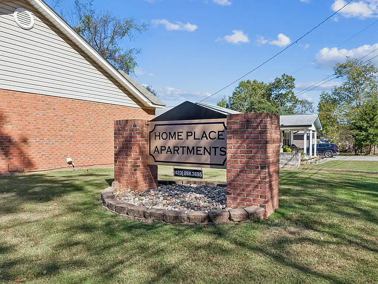 Home Place Apartments — Photo 10