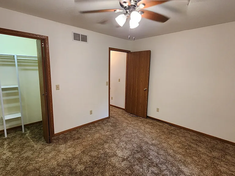 W10606 Hickory Point Rd — Photo 14