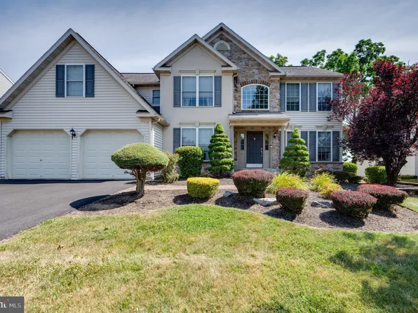 13 Mellowbrook Dr, Sinking Spring, PA 19608