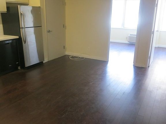 5th image of 286 Stanhope St #22D
