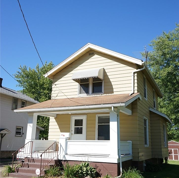 1st image of 1893 Larchmont Ave NE
