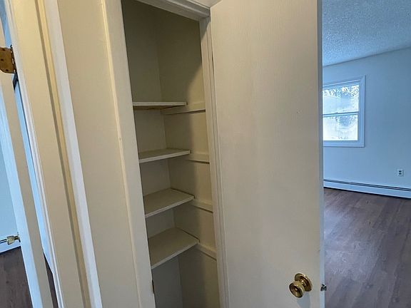 4th image of 9 Hammond Dr #B